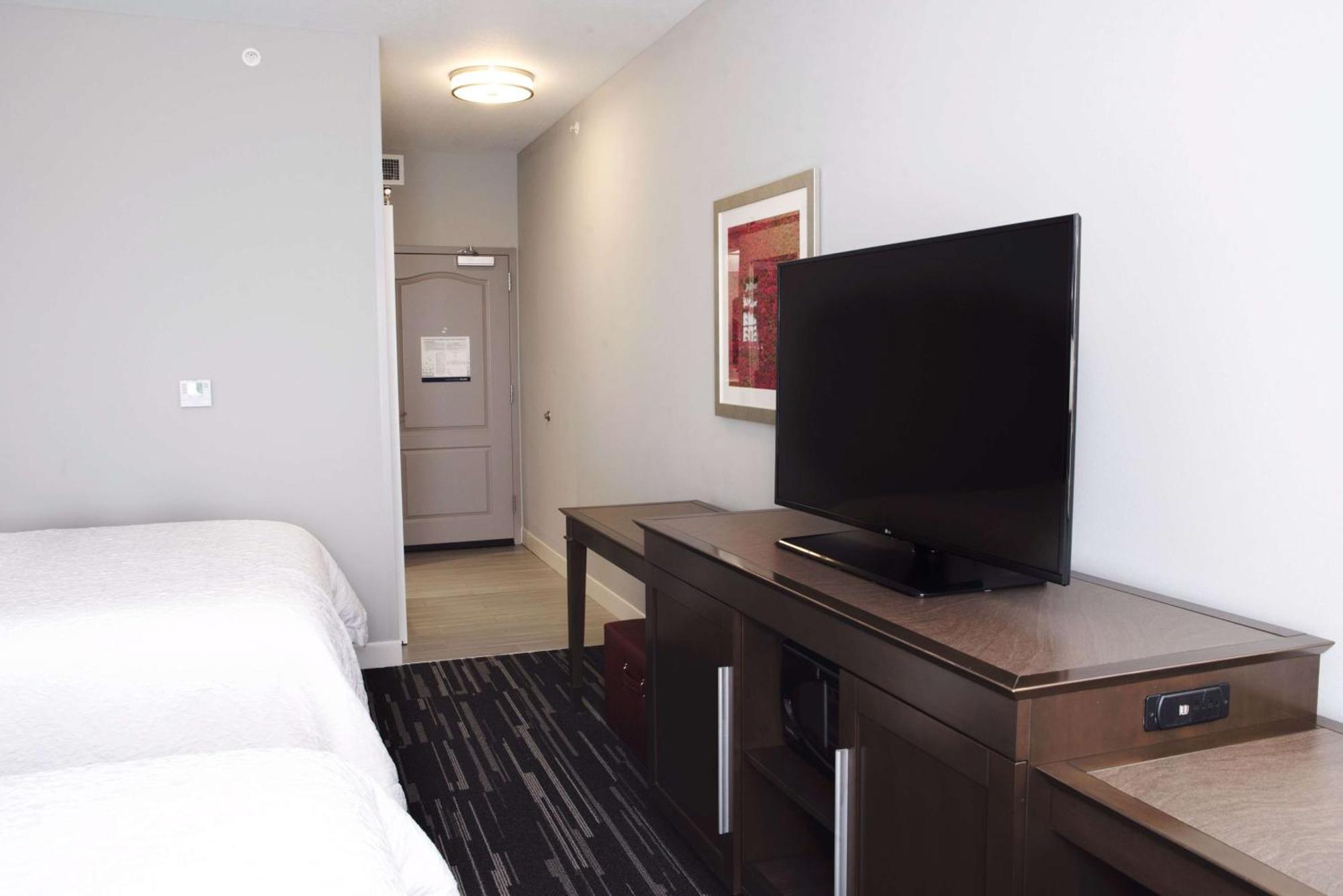 Hampton Inn & Suites Des Moines/Urbandale Ia מראה חיצוני תמונה