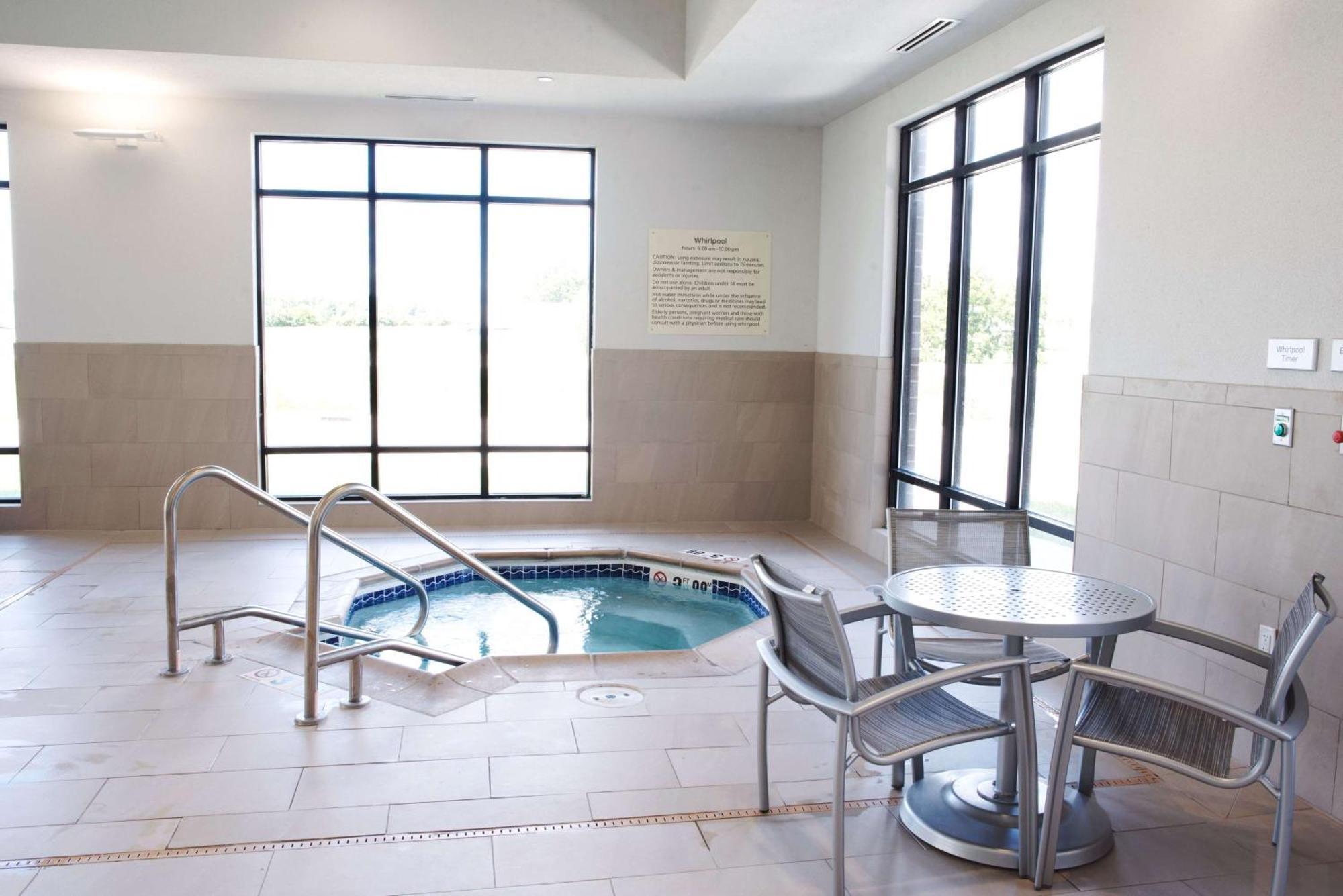 Hampton Inn & Suites Des Moines/Urbandale Ia מראה חיצוני תמונה