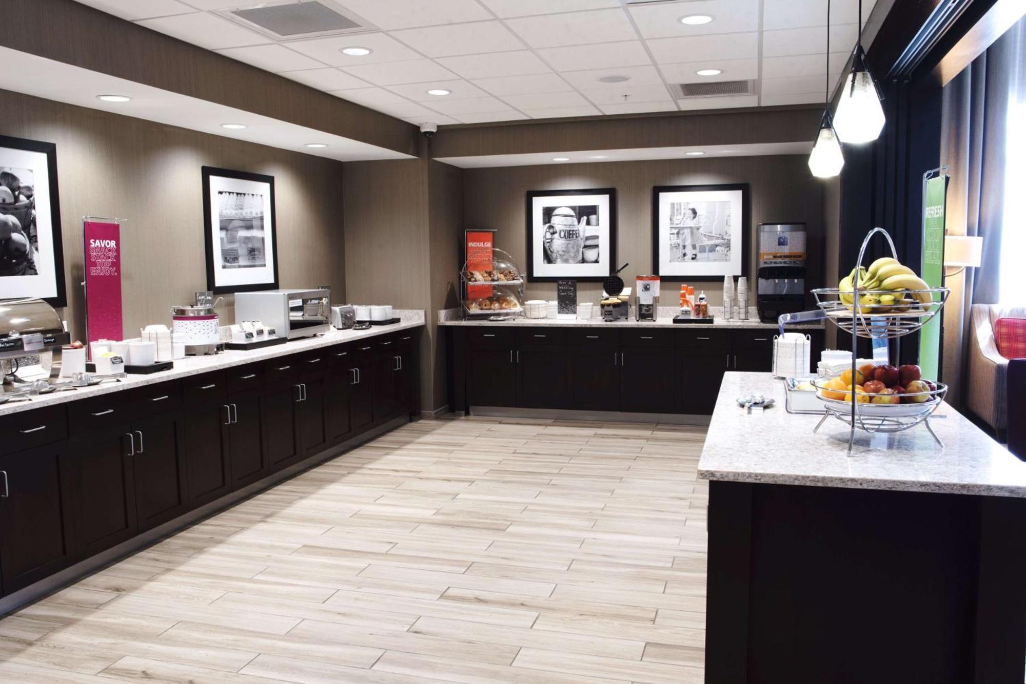 Hampton Inn & Suites Des Moines/Urbandale Ia מראה חיצוני תמונה